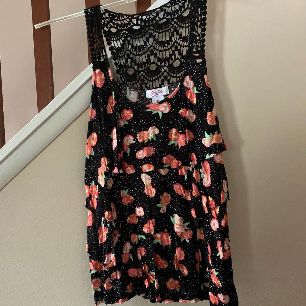Floral & lace tank top